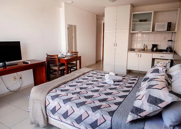 Athenas Suites By Bnbhost